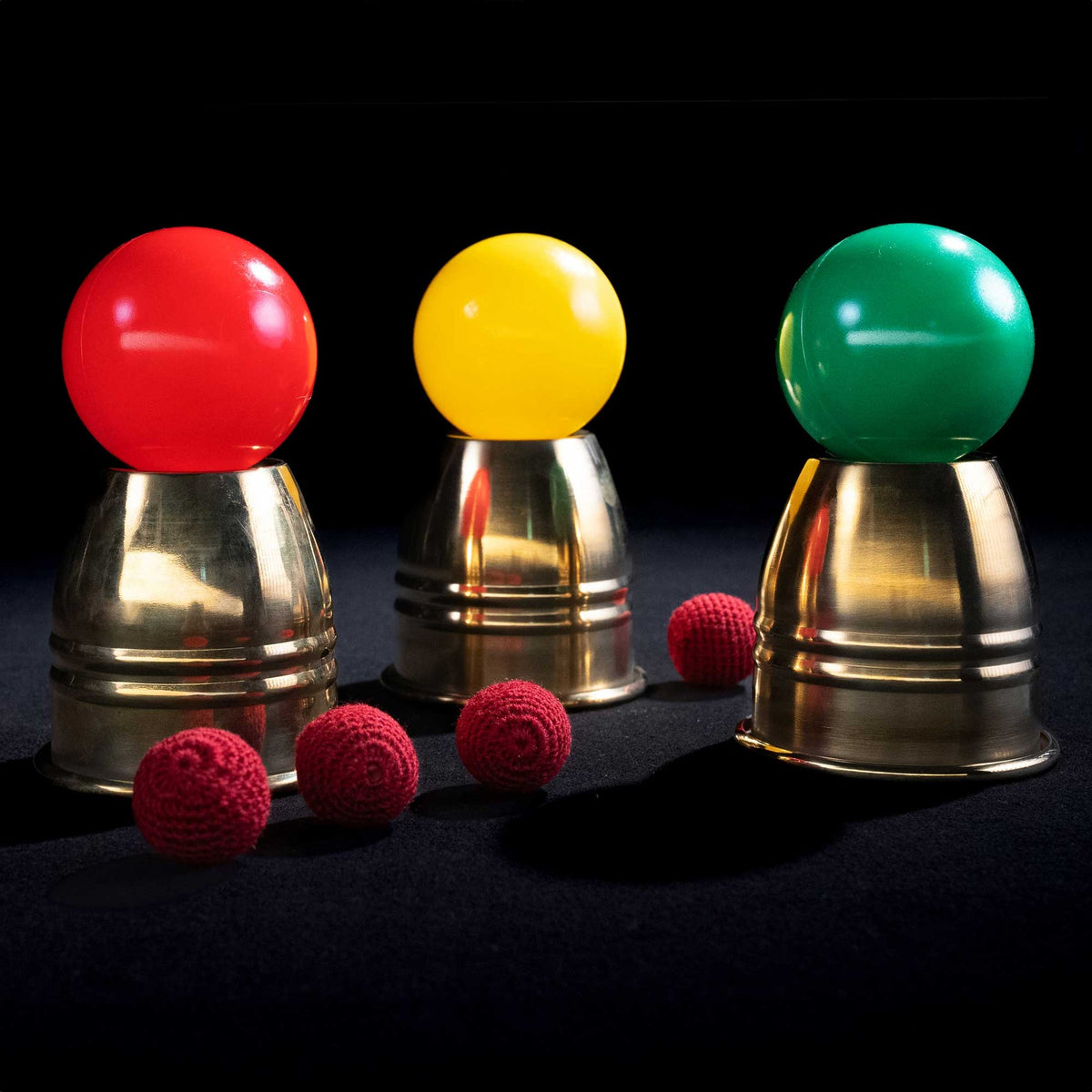Giant Cups & Balls Collector's Edition