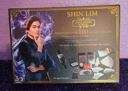 Evolushin Of Magic Deluxe Magic Kit by Shin Lim (english)