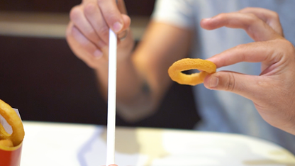 Linking Onion Rings  by Julio Montoro Productions (Gimmicks and Online Instructions)