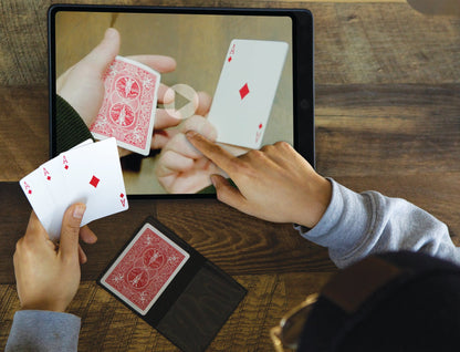 Invisible Aces - Vanishing Card Trick