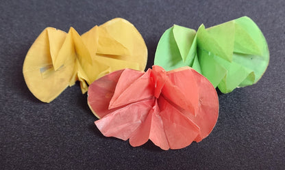 Vernet Flower Holders With Flowers
